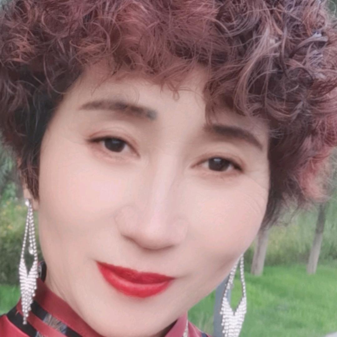 亭亭玉立
