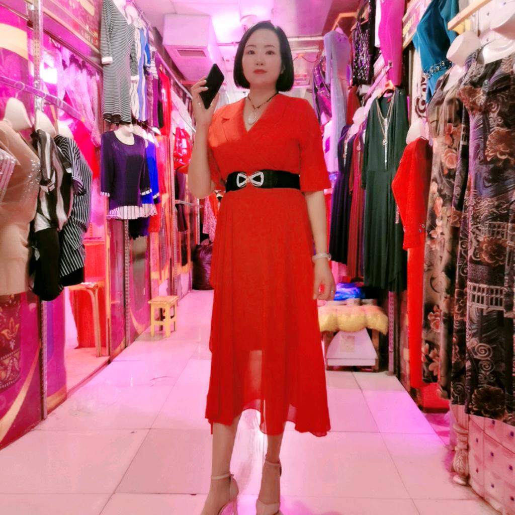 依可诺尔女装批发中心