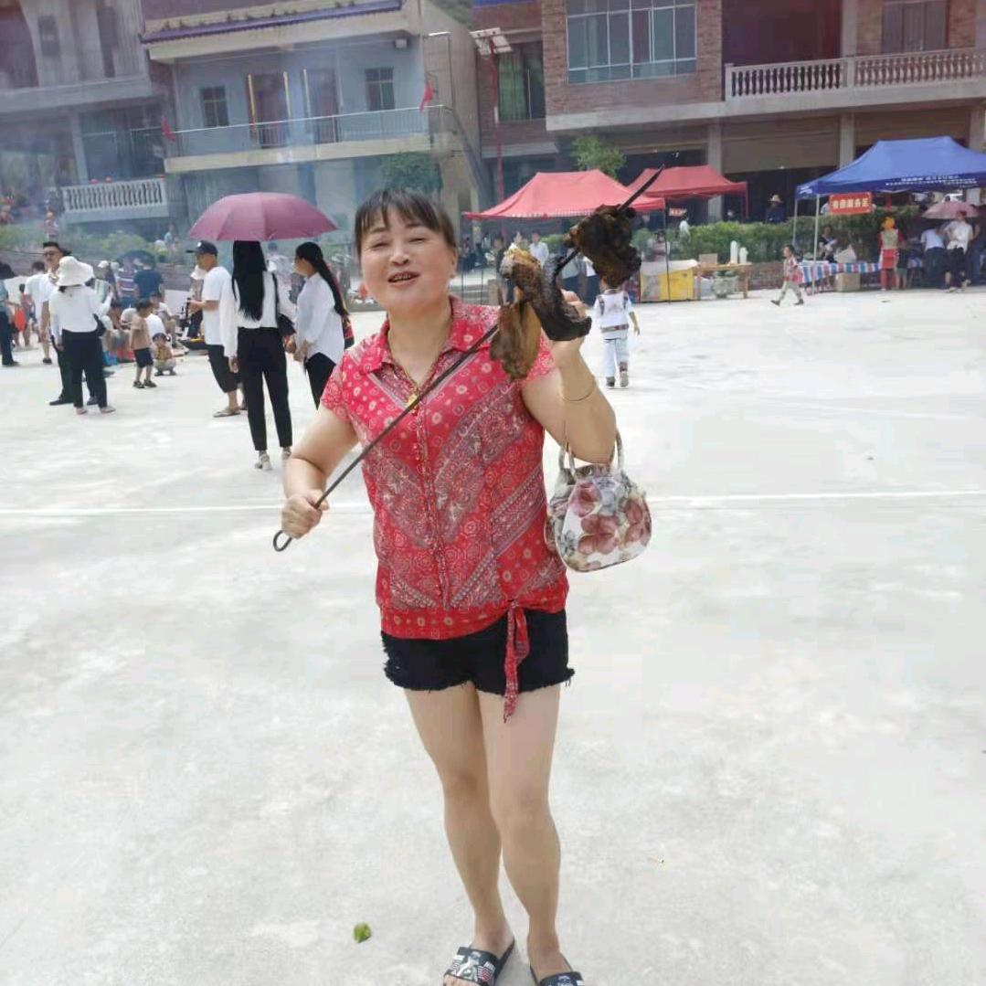 开心的我