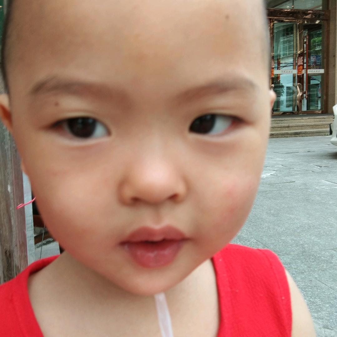 莲莲妈头像
