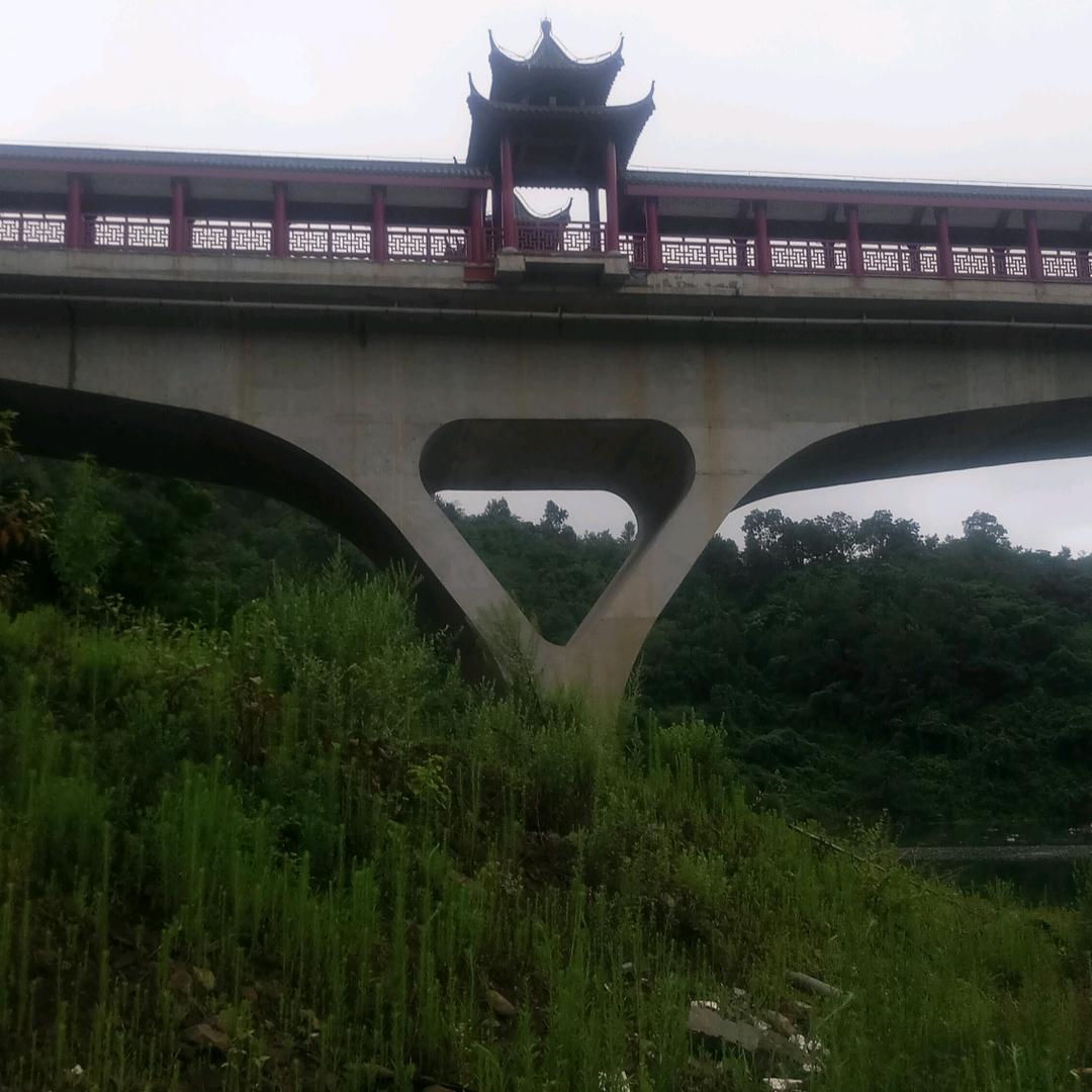 一支烟，然一世迷离