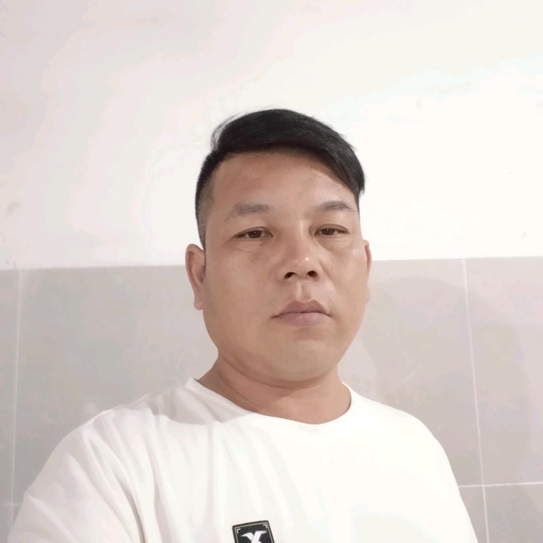 山清水秀，鸟语花香。