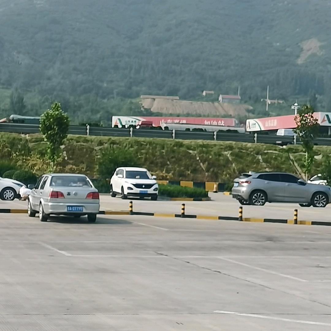 四处奔波
