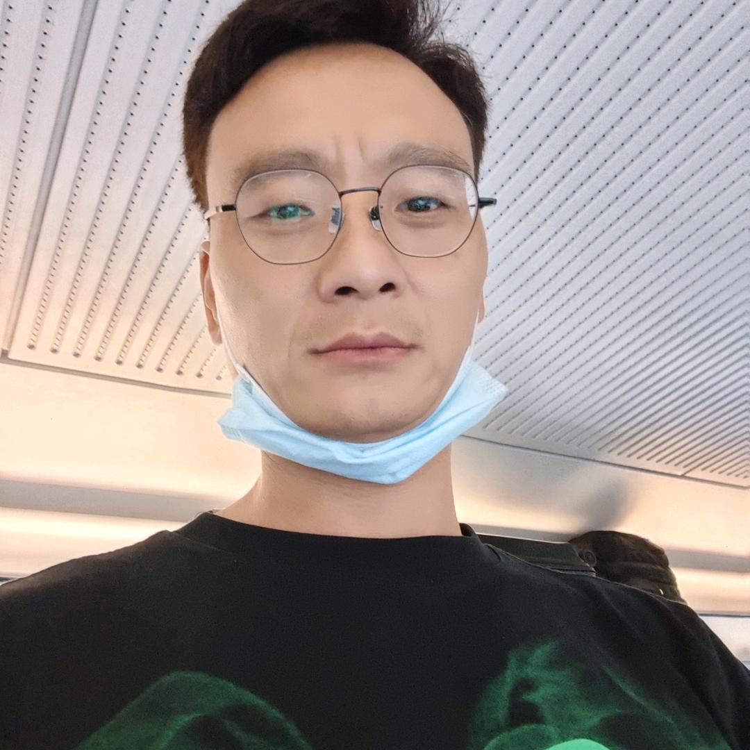 孤独伴月