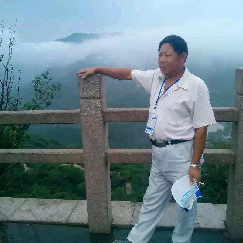 农民老胡