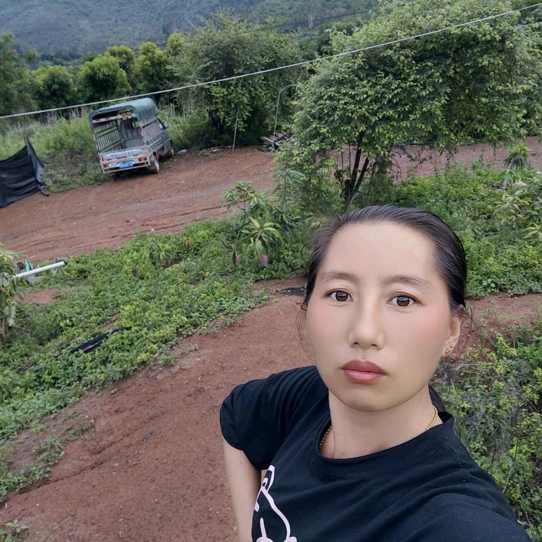 元江青青.树熟果蔬