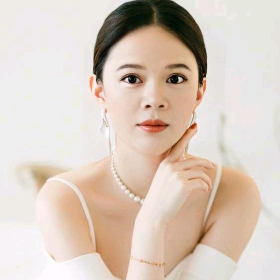 轻莲⁹²¹