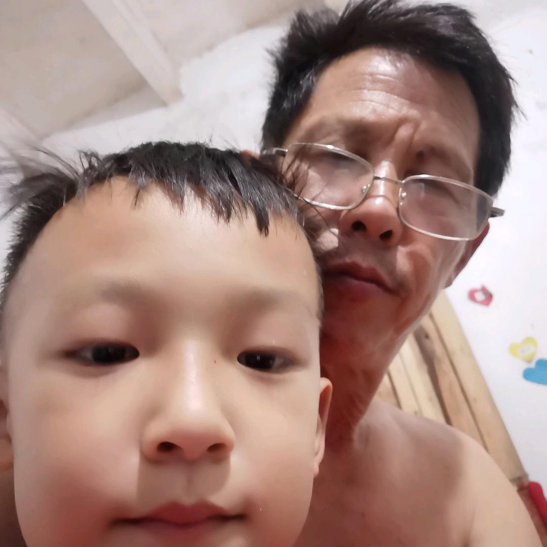 收废品的老赵🧡🧡🧡🧡