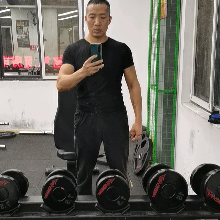 兴国友邦吊顶/老刘楼梯&健身机车大叔