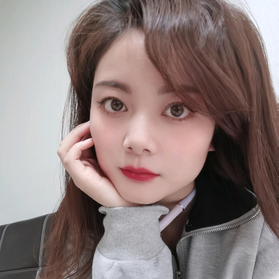 是葵葵吖