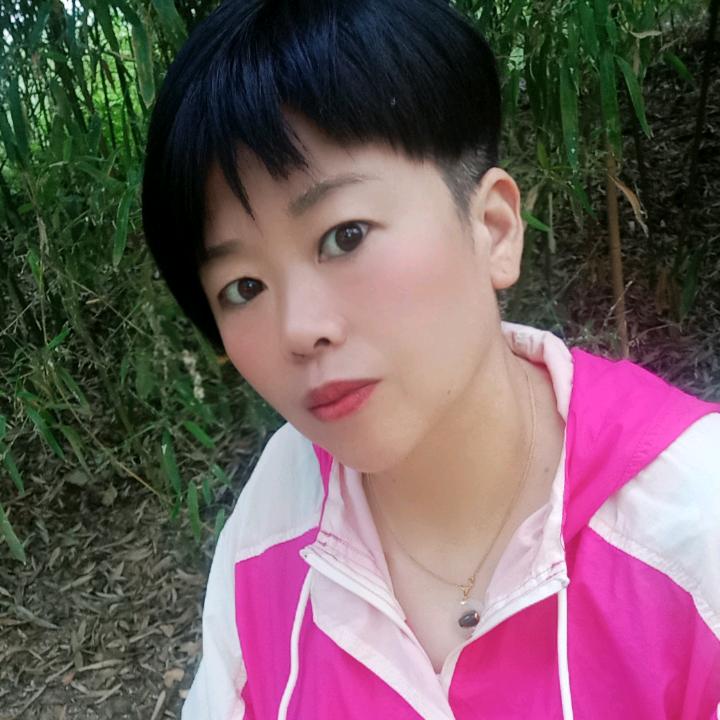赵梅(每晚7点半直播)