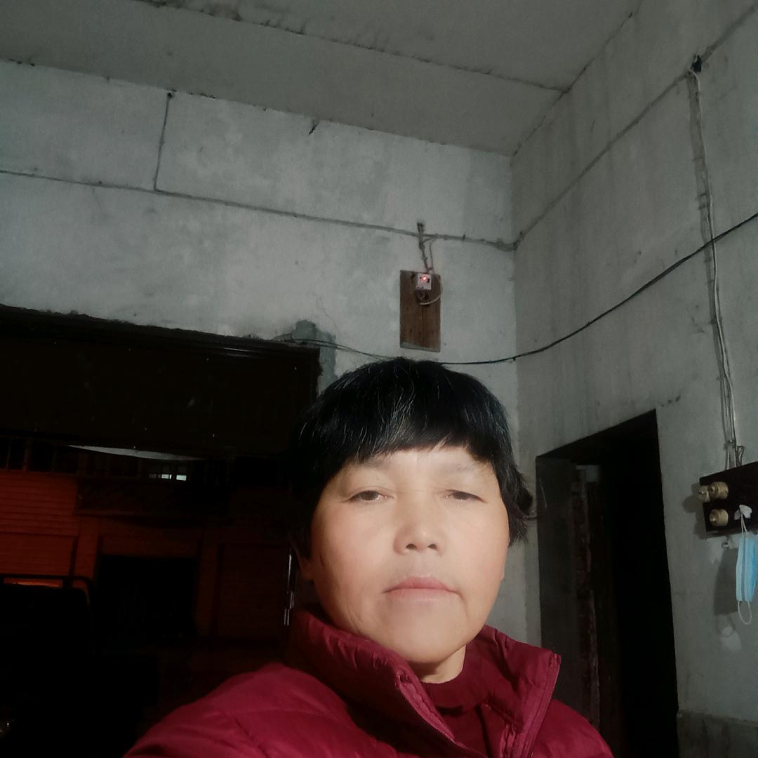 开开心心聊天群。