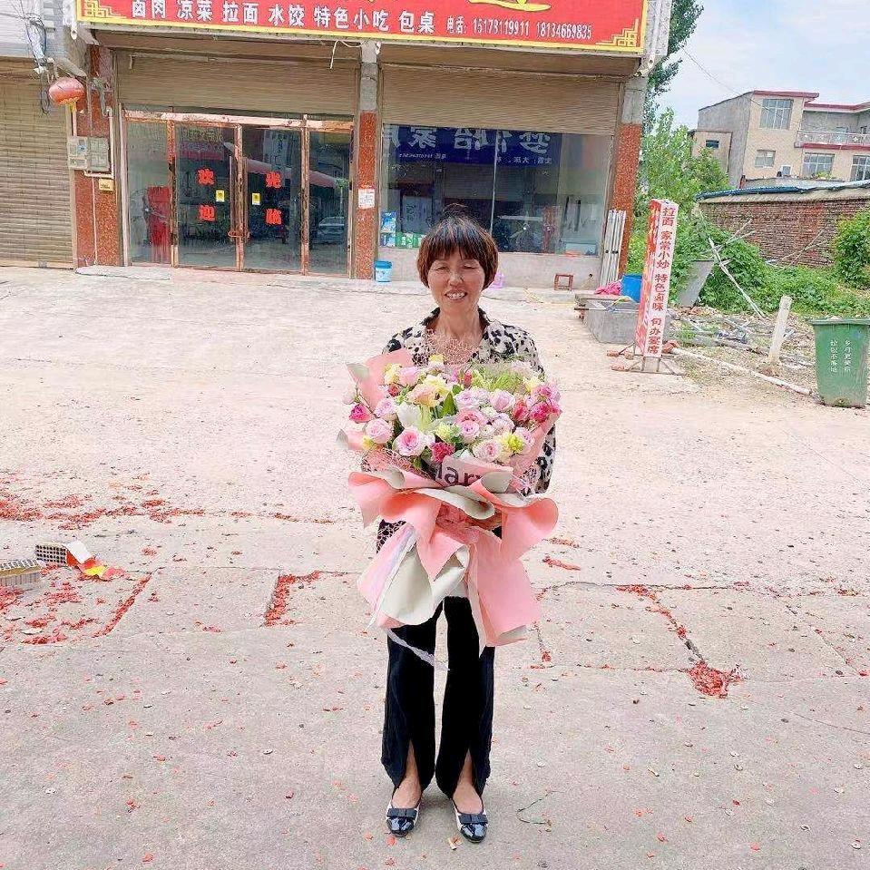 芦村梦佳怡床垫沙发软床厂史店长