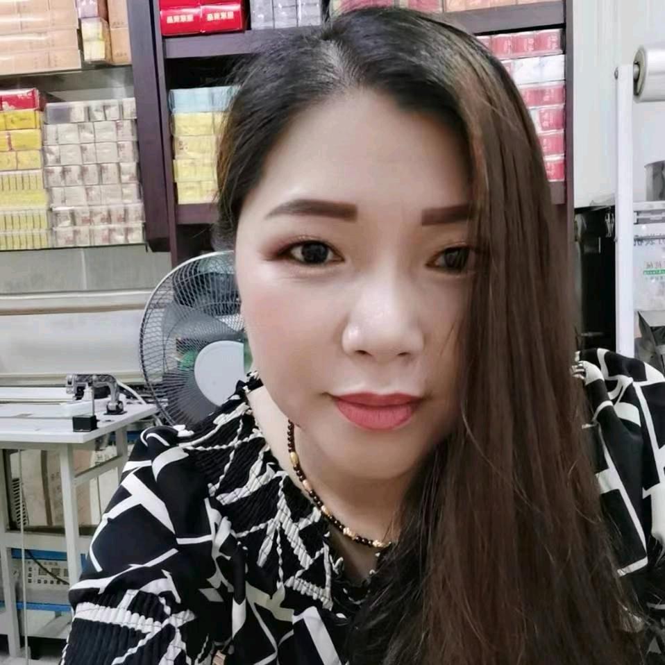 想你的时候问月亮🌛🌷
