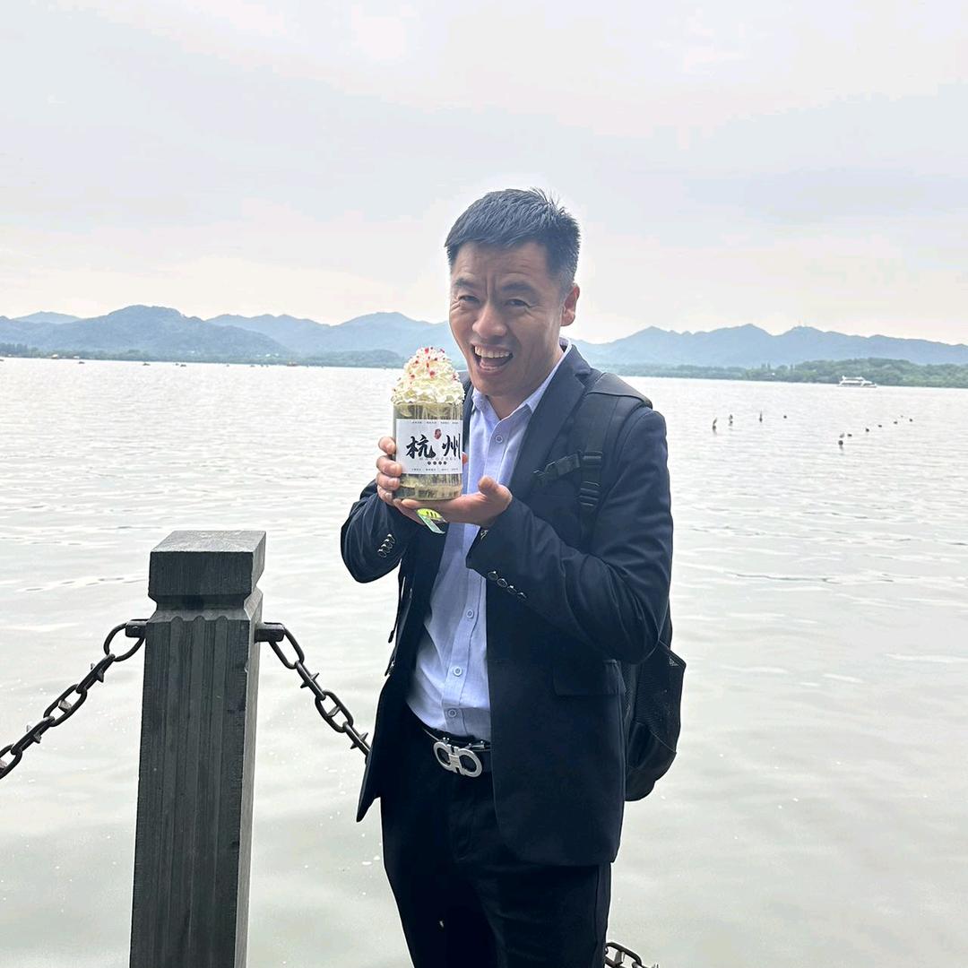 @帅的不明显