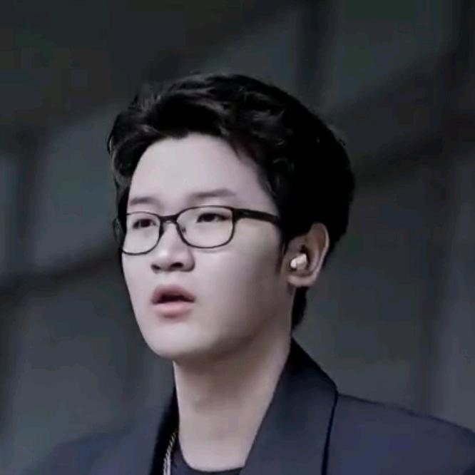 李英杰