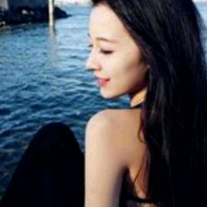 幸福像花儿一样🌻