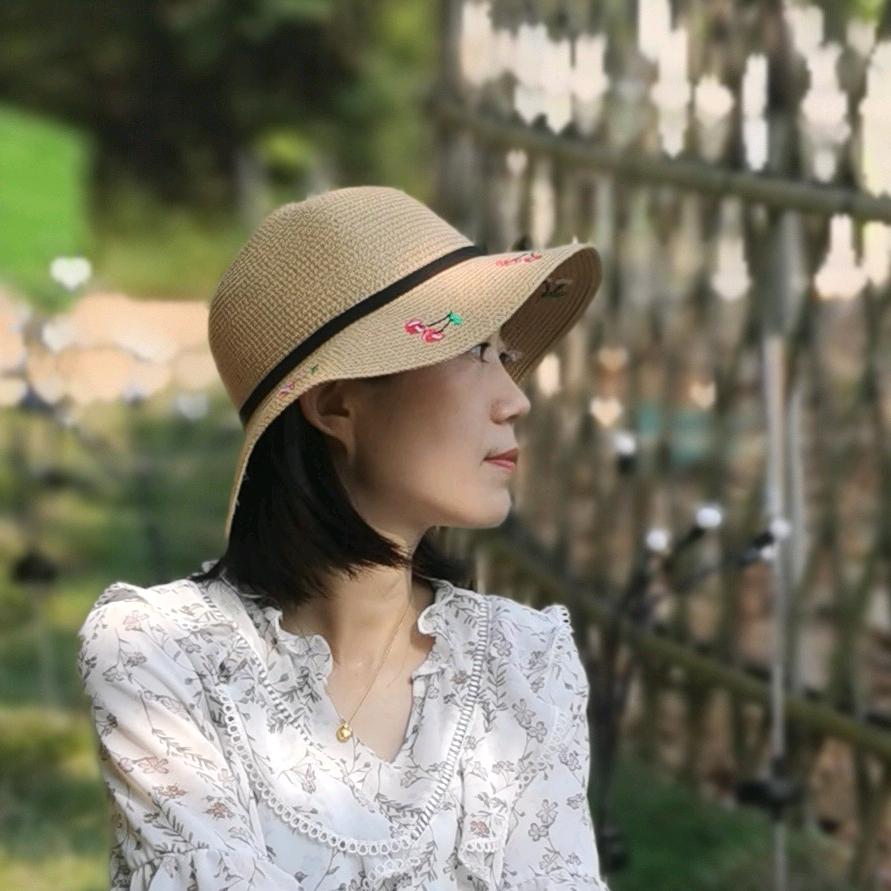 Ms.Li.
