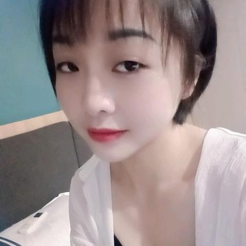 喜欢葫芦花的方辰头像