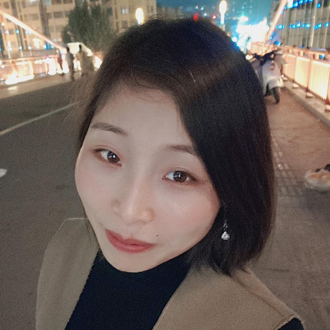 张₍˄·͈༝·͈˄*₎◞ ̑̑小姐