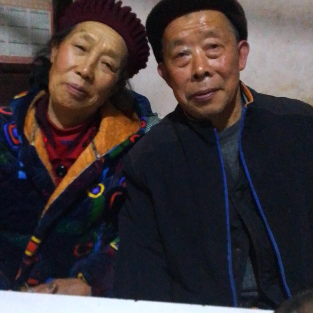 老年人。