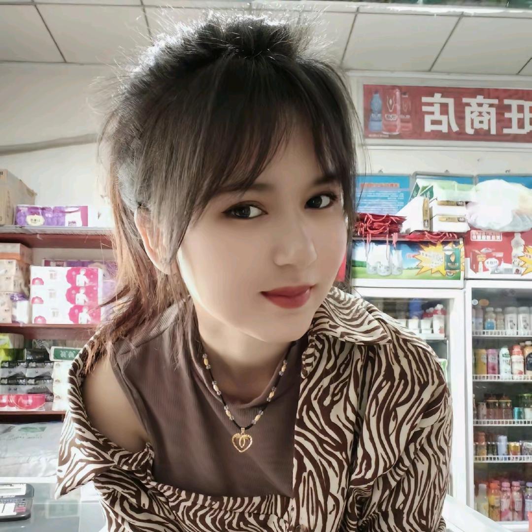 𝐙𝐮𝐋𝐢...♡