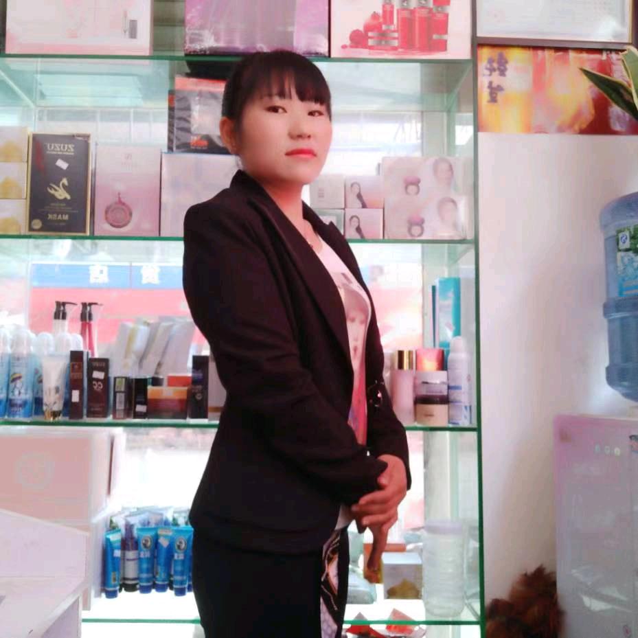 龍彝妹