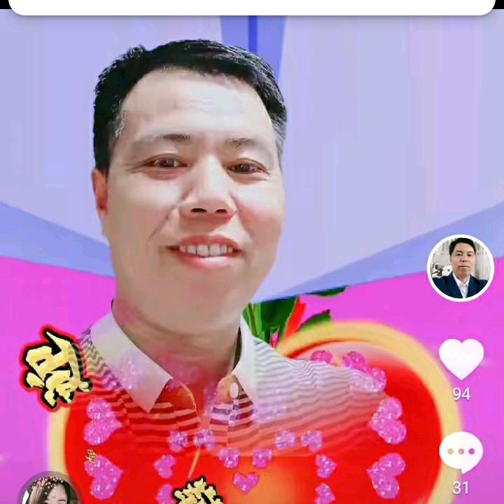 十五的月亮，宁静的夜晚