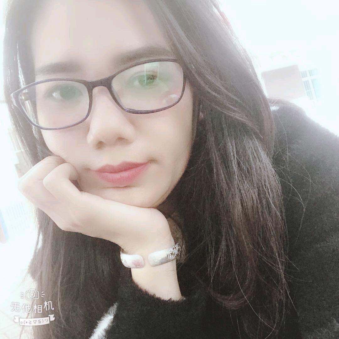 妍妍（拒绝所有异性私聊）