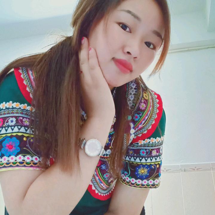 彝家姑娘芳芳💋💋💋