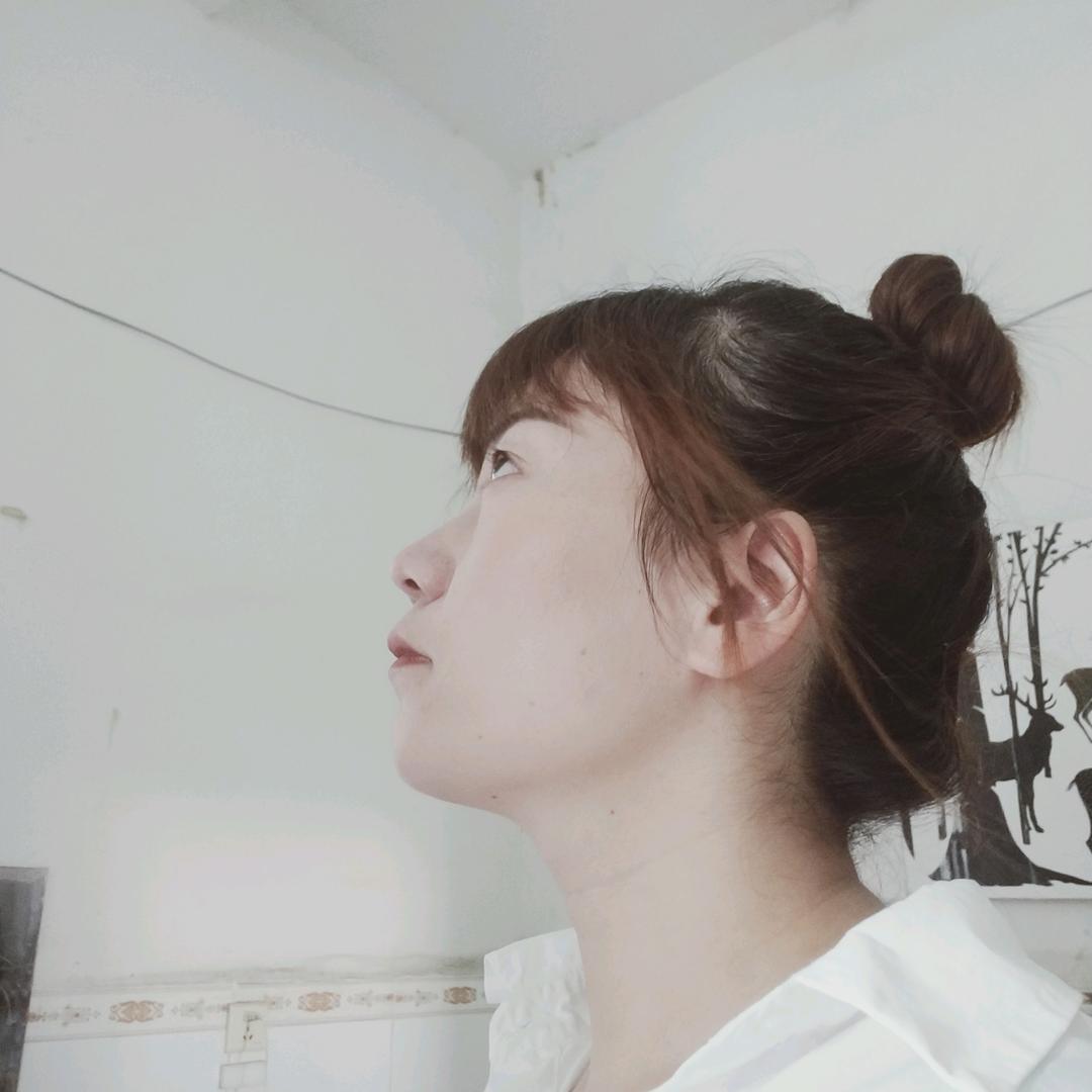 小嫚