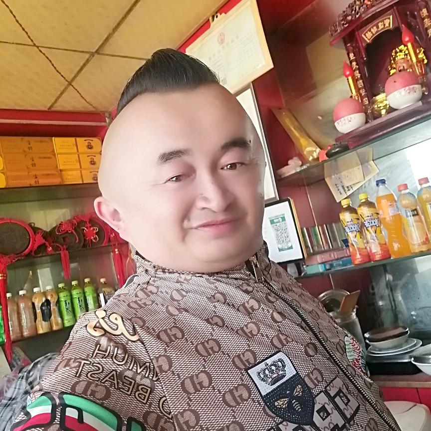 昆明豪哥