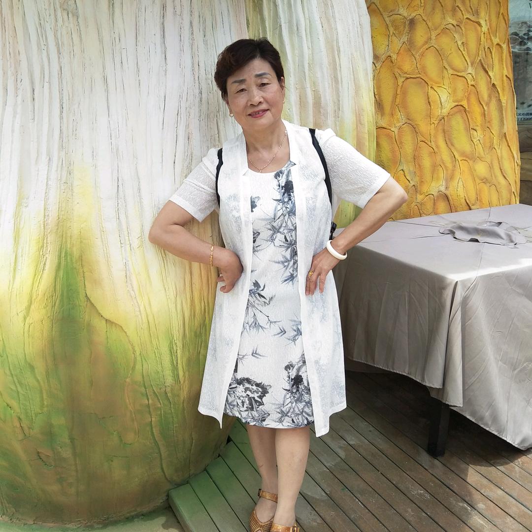 李长英