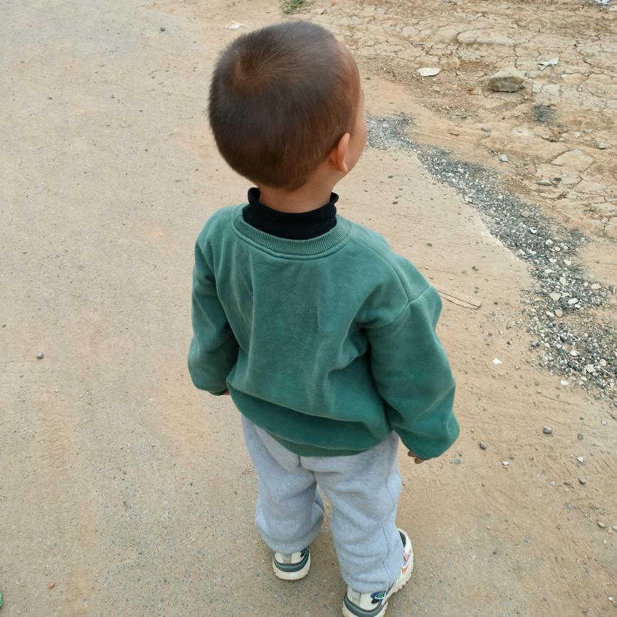 纯属，。虚构！