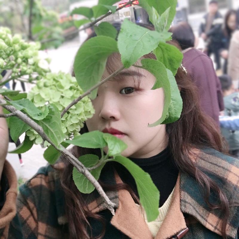 小她