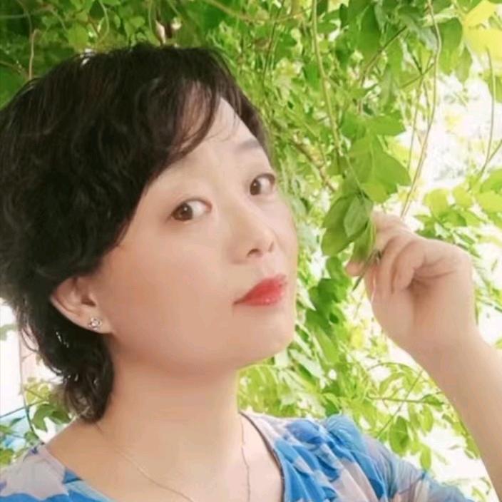 会笑的朦胧