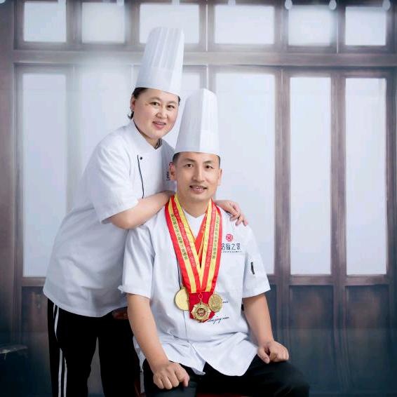 瓦房店德鑫园亲民菜小船海鲜特色大锅贴