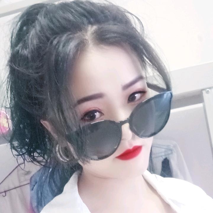 芳心飞洋