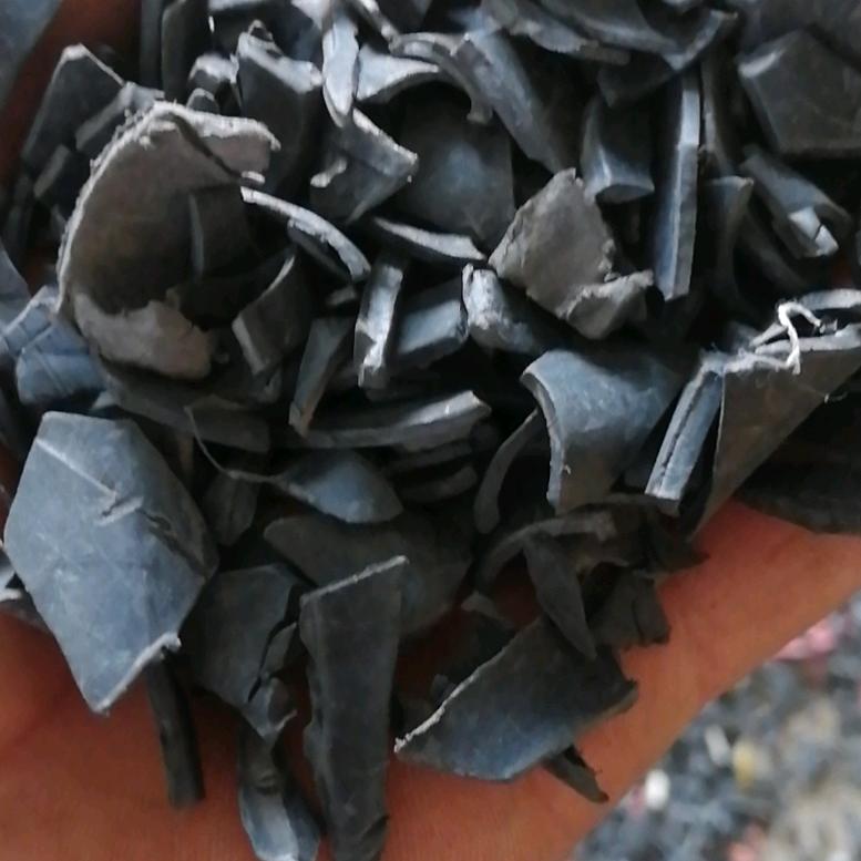 出售低烟无卤粉碎料杨永红