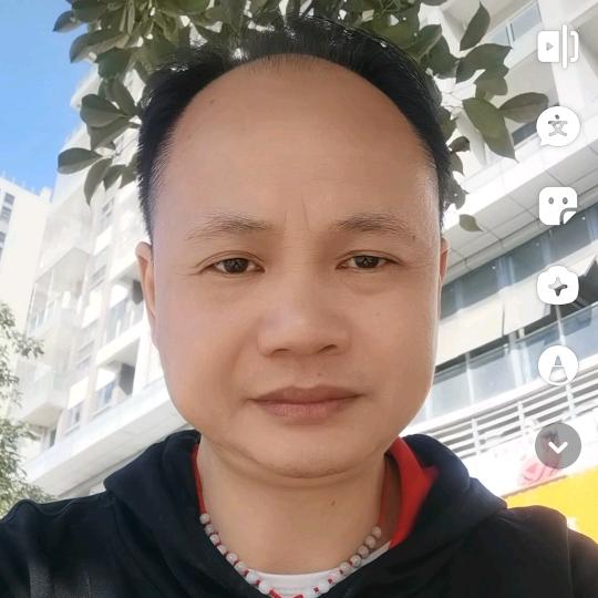 龍行天下