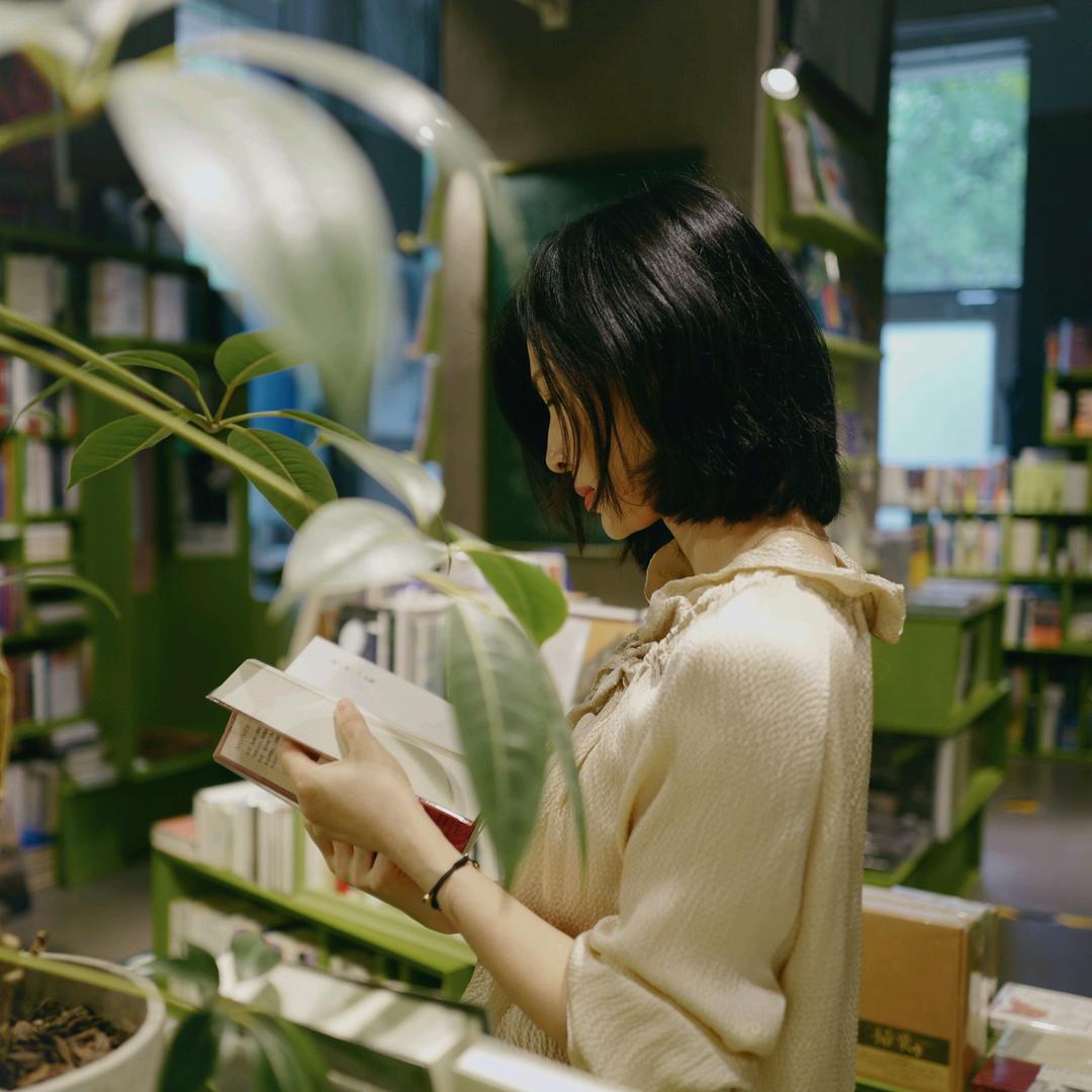 阿芝_