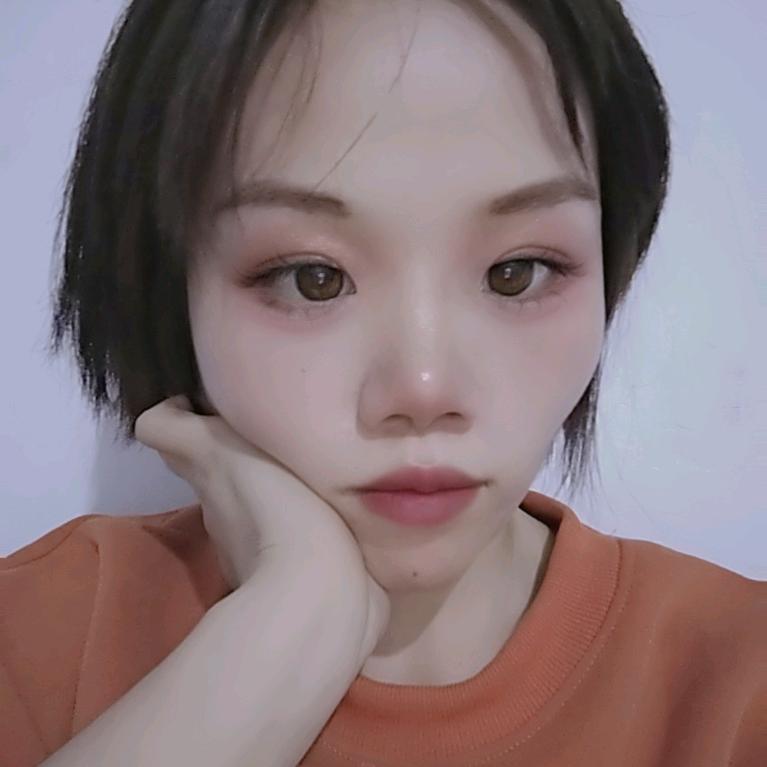 莎莎宝贝(๑˙❥˙๑)