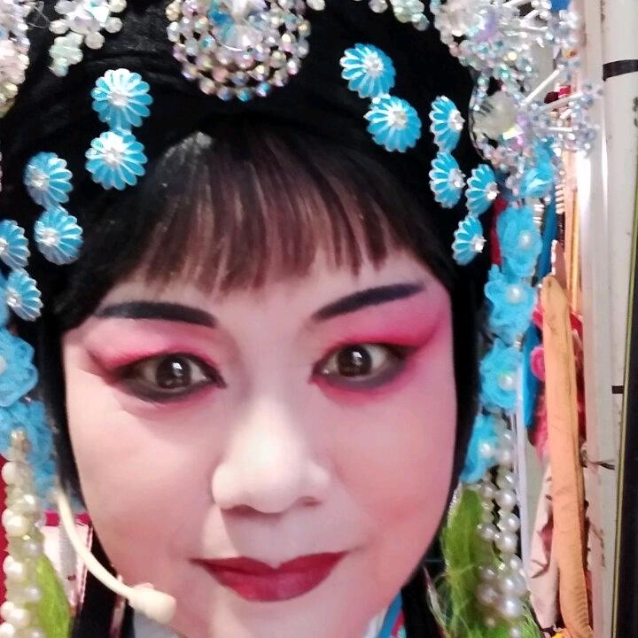 豫剧演员。。艳玲