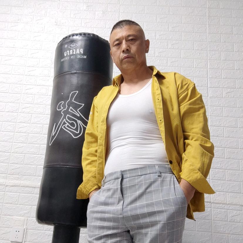 尉江