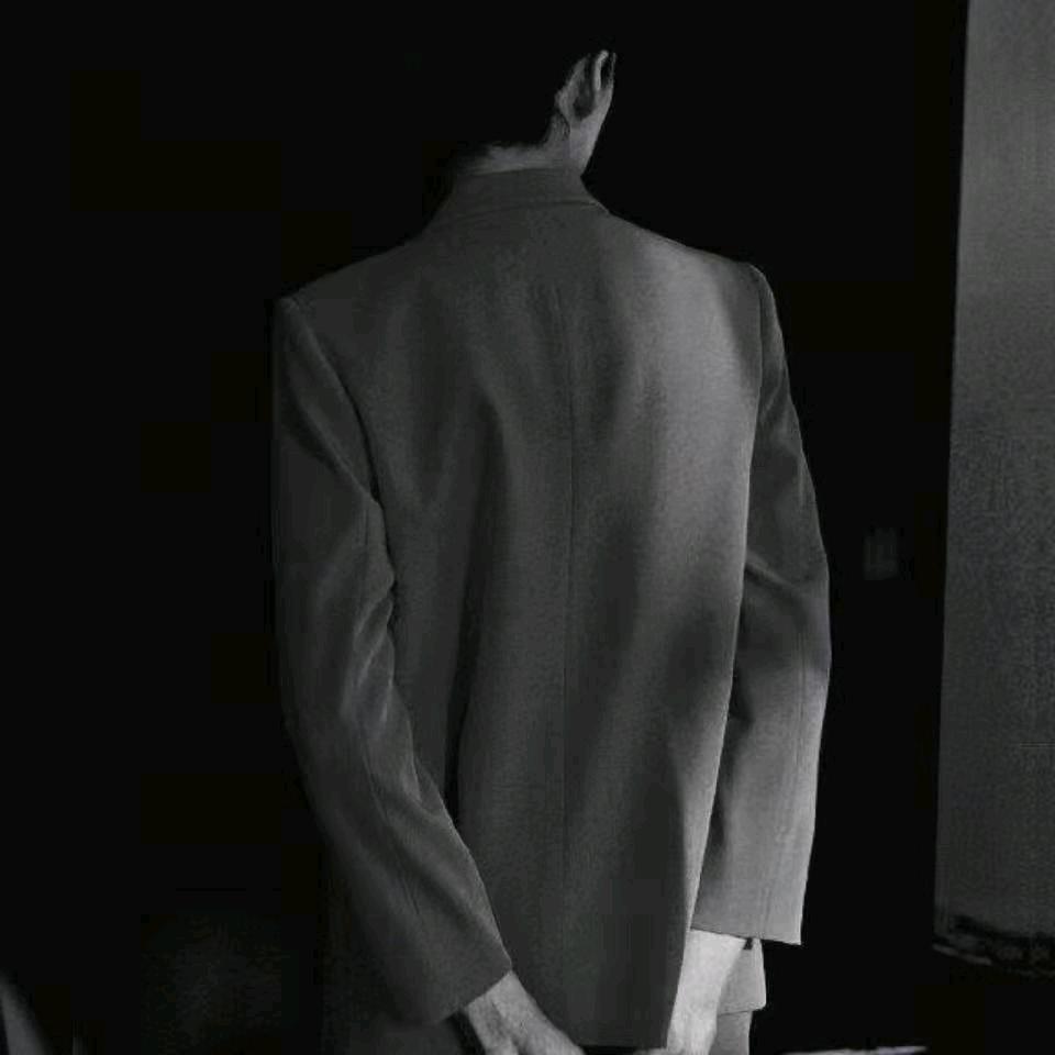 睿.