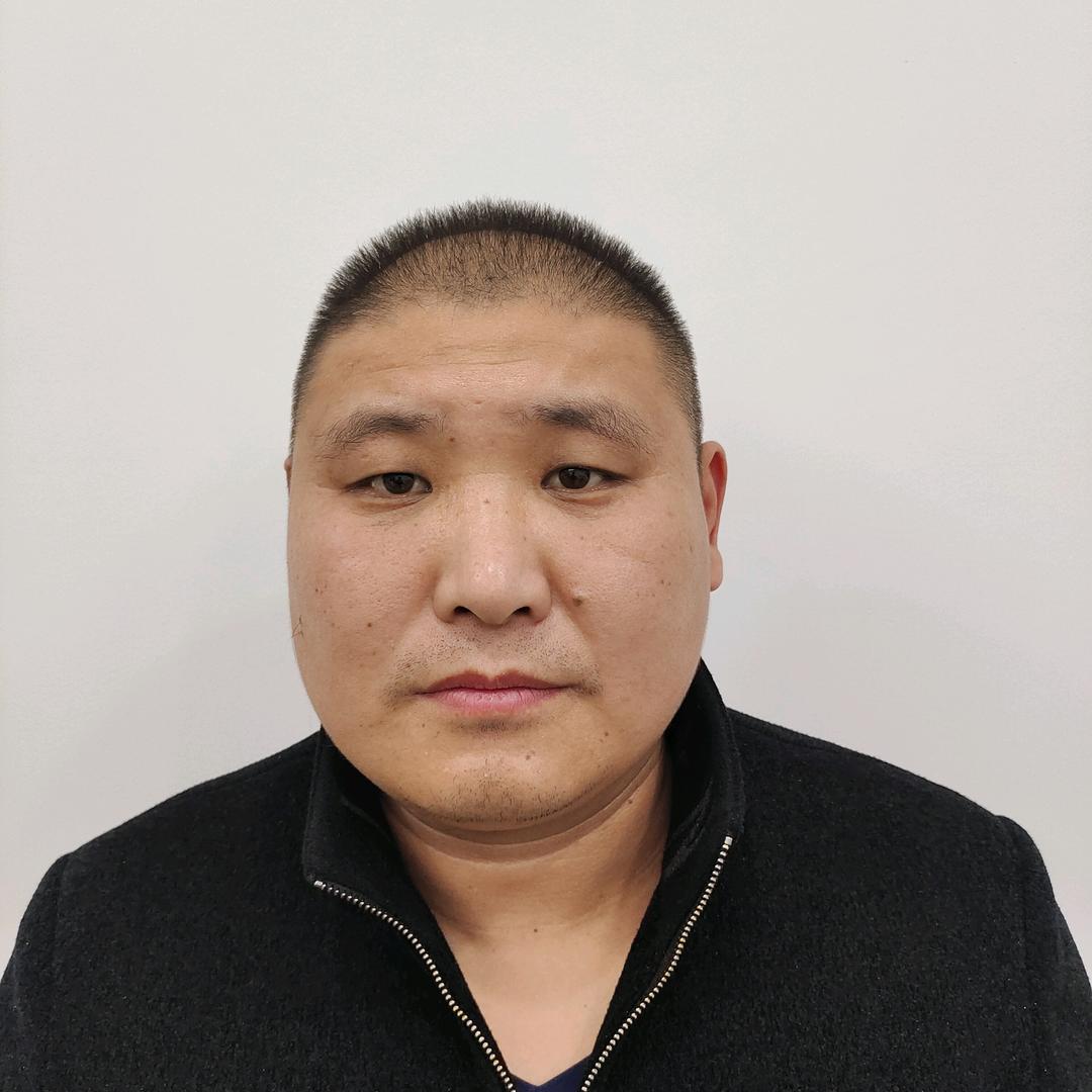 王**华