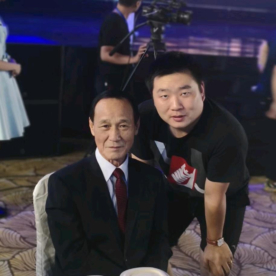 北郊龙哥　　　　༽