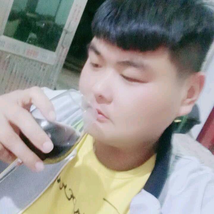 &阳光男孩<(*ΦωΦ*)>