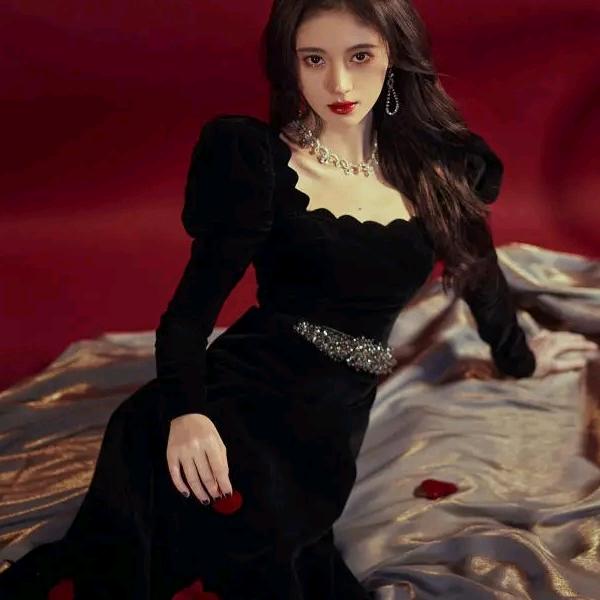 你的头发乱了呦.