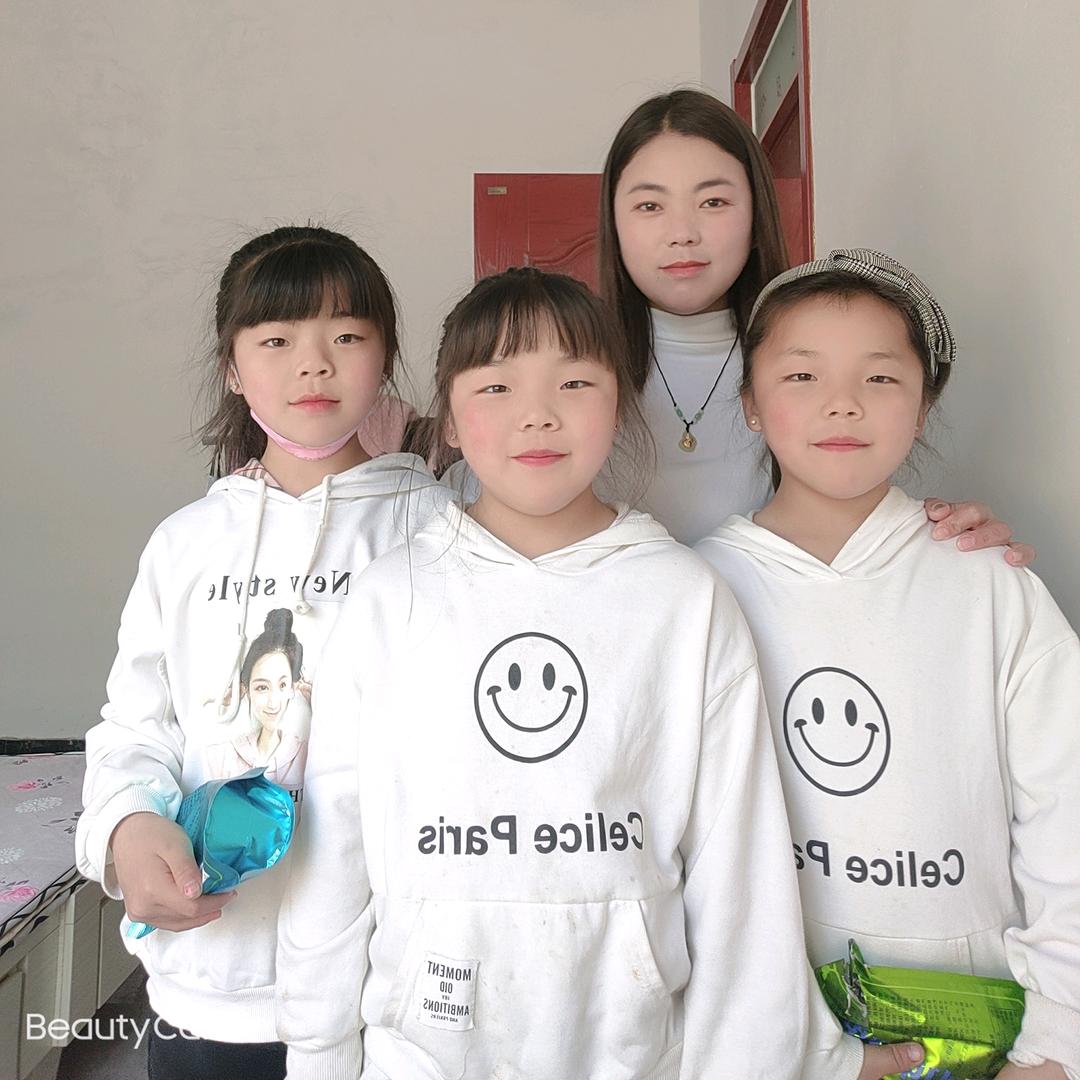 三个千金的宝妈